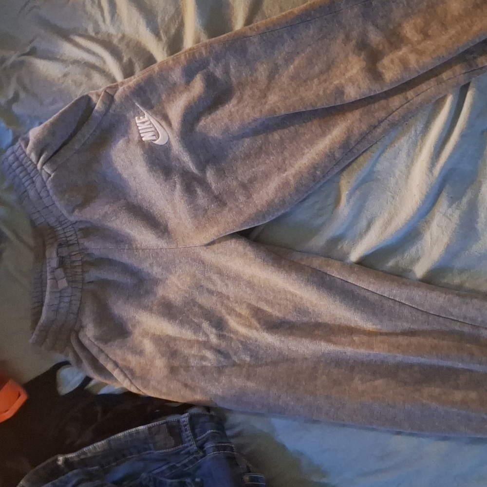 Nike sweats xl youth